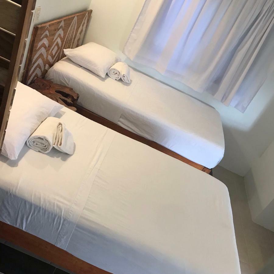 Experiencia Surf Camp Hostel Brisas de Zicatela Exterior photo