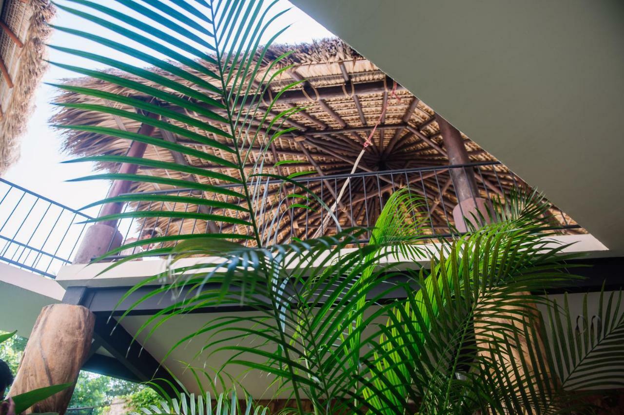 Experiencia Surf Camp Hostel Brisas de Zicatela Exterior photo